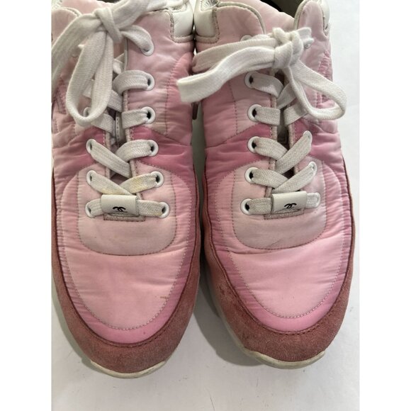 CHANEL Suede Calfskin Sneakers in Pale Pink - Picture 3 of 7